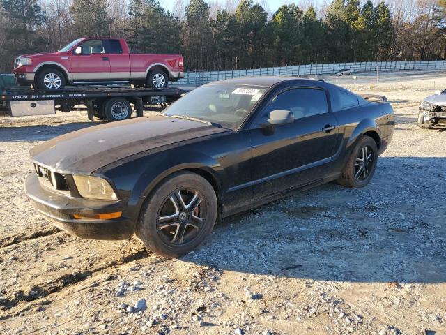 1ZVFT82H655242172 - 2005 FORD MUSTANG GT BLACK photo 1