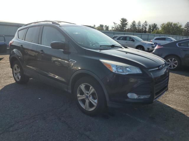 1FMCU0G99DUB43190 - 2013 FORD ESCAPE SE შავი ფოტო 4