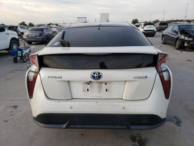 JTDKARFU3H3050440 - 2017 TOYOTA PRIUS WHITE photo 6