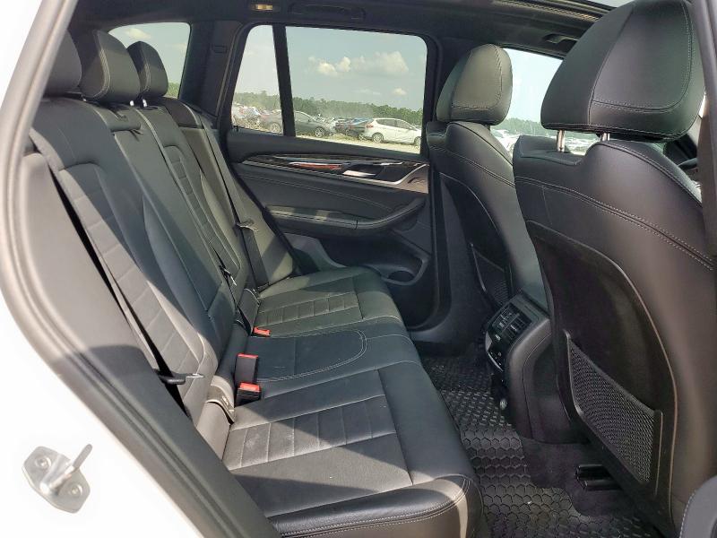 5UXTR7C51KLF25428 - 2019 BMW X3 SDRIVE30I WHITE photo 11