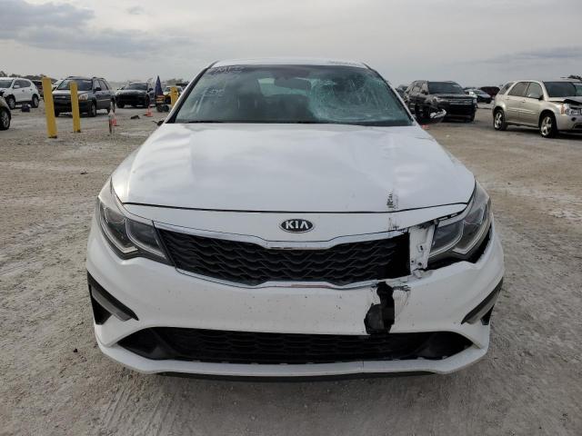 5XXGT4L37KG347233 - 2019 KIA OPTIMA LX WHITE photo 5