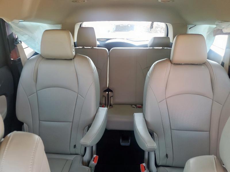 5GAERBKW0JJ163964 - 2018 BUICK ENCLAVE ESSENCE 红色 照片 10