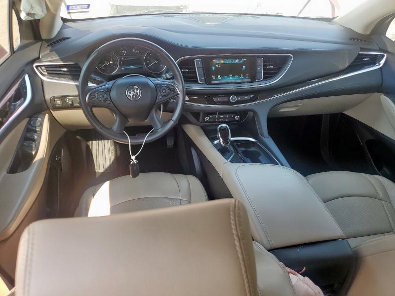 5GAERBKW0JJ163964 - 2018 BUICK ENCLAVE ESSENCE 红色 照片 8