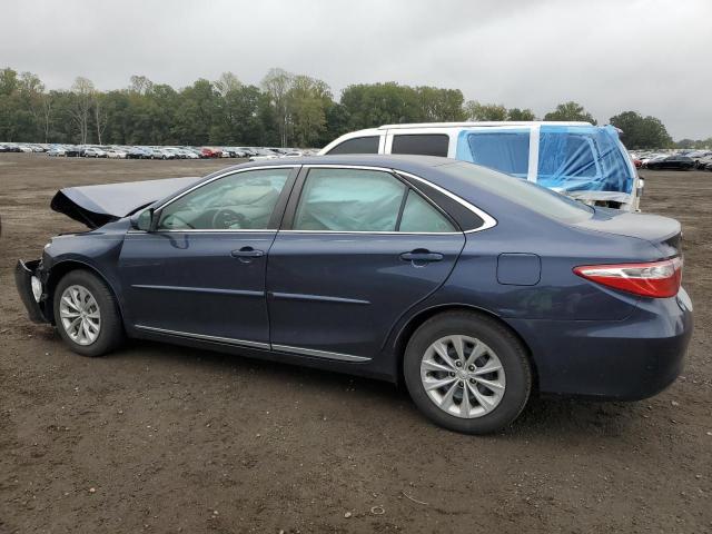 4T1BF1FK2HU671014 - 2017 TOYOTA CAMRY LE 蓝色 照片 2
