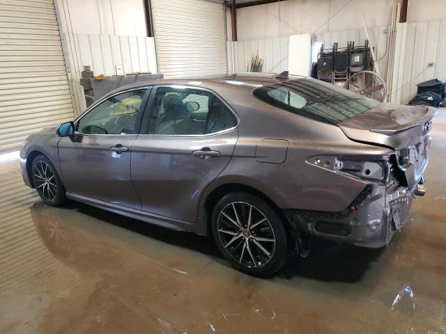 4T1G11AK0NU661556 - 2022 TOYOTA CAMRY SE 灰色 照片 2