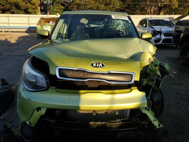 KNDJN2A25F7800276 - 2015 KIA SOUL GREEN photo 5