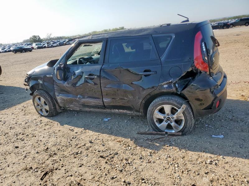 KNDJN2A29J7544944 - 2018 KIA SOUL შავი ფოტო 2