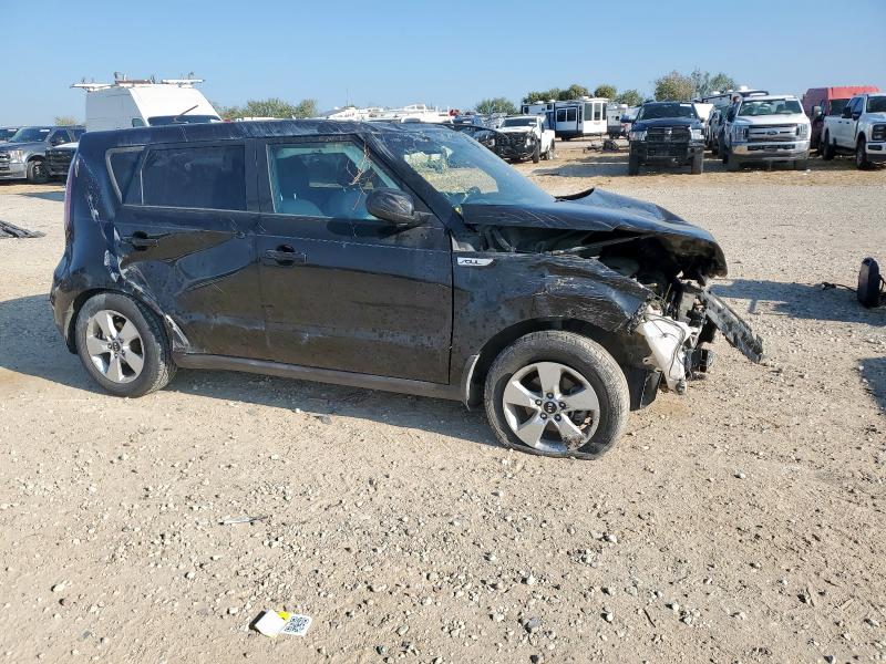 KNDJN2A29J7544944 - 2018 KIA SOUL შავი ფოტო 4