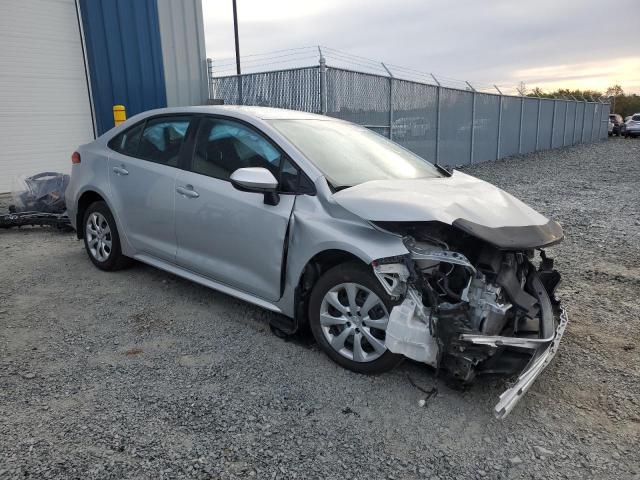 5YFBPMBE4MP269506 - 2021 TOYOTA COROLLA LE Серебристый фото 4