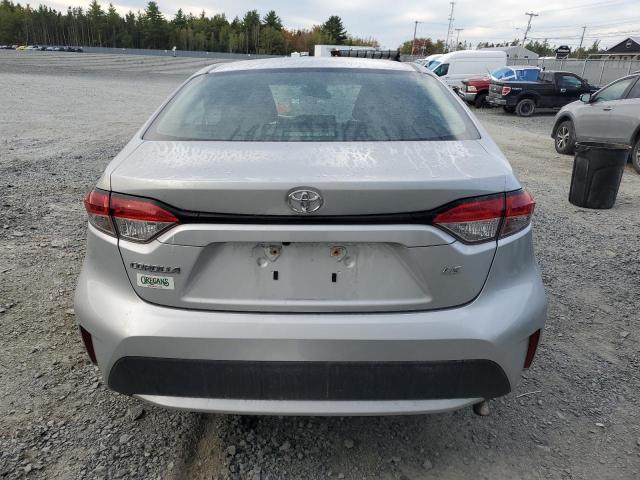 5YFBPMBE4MP269506 - 2021 TOYOTA COROLLA LE Серебристый фото 6