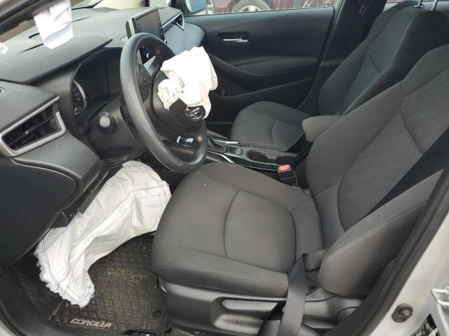 5YFBPMBE4MP269506 - 2021 TOYOTA COROLLA LE Серебристый фото 7