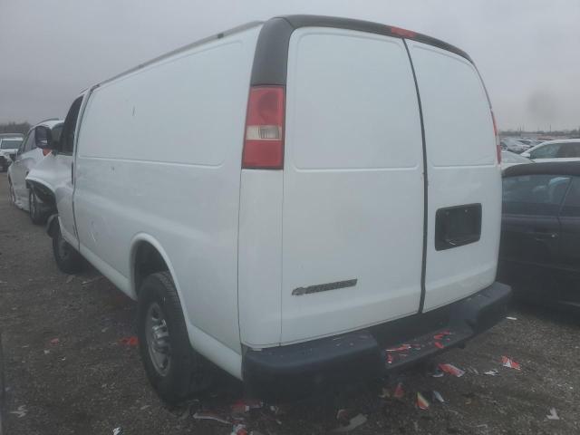 1GCZGGFG2J1165298 - 2018 CHEVROLET EXPRESS G3 WHITE photo 2