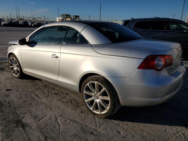 WVWFA7AH2AV011848 - 2010 VOLKSWAGEN EOS LUX 银色 照片 2