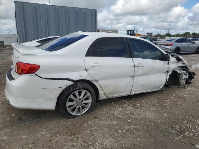 2T1BU4EE8AC405765 - 2010 TOYOTA COROLLA BASE Սպիտակ լուսանկար 3