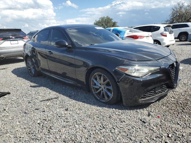 ZARFAEDN0H7528737 - 2017 ALFA ROMEO GIULIA Q4 Чорний фото 4