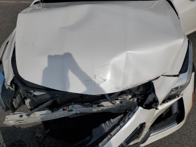 1G6AX5SX6E0173846 - 2014 CADILLAC CTS LUXURY COLLECTION WHITE photo 11