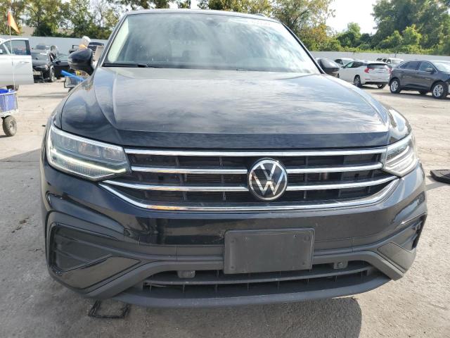 3VV3B7AX4NM092408 - 2022 VOLKSWAGEN TIGUAN SE BLACK photo 5
