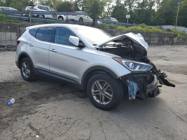 5XYZTDLB9HG474036 - 2017 HYUNDAI SANTA FE S SILVER photo 4