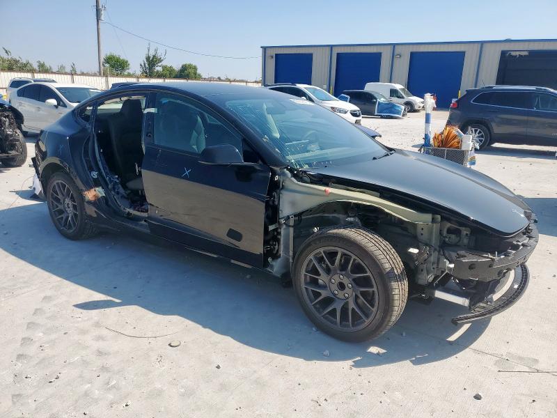 5YJ3E1EA4SF031276 - 2025 TESLA MODEL 3 BLACK photo 4