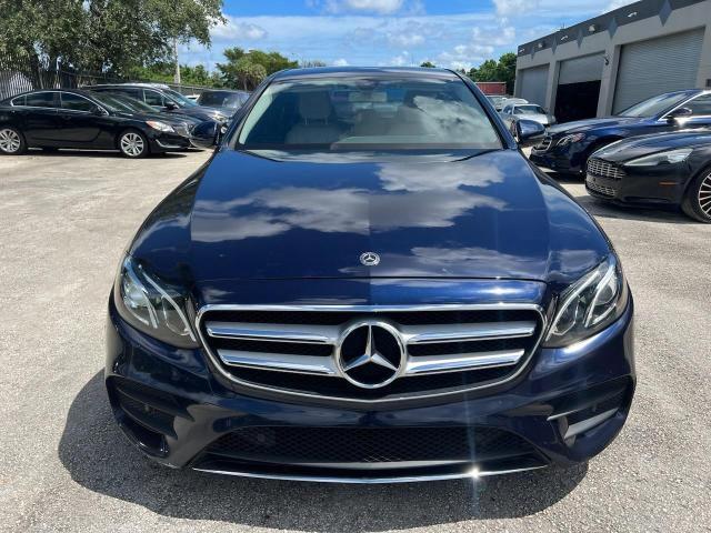 WDDZF4JB8JA371664 - 2018 MERCEDES-BENZ E 300 BLUE photo 5