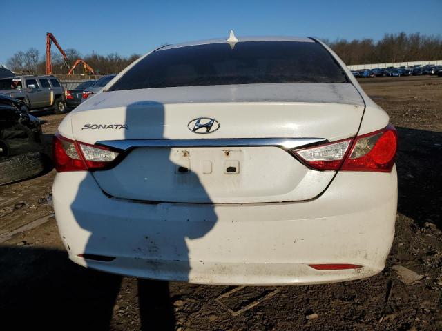 5NPEB4AC2BH300760 - 2011 HYUNDAI SONATA GLS WHITE photo 6