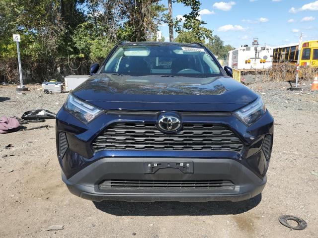 2T3P1RFV2PW394478 - 2023 TOYOTA RAV4 XLE BLUE photo 5