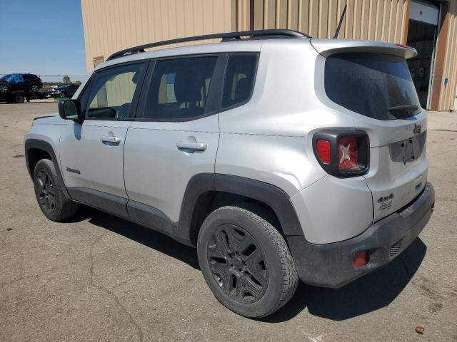 ZACCJBAB6JPJ23865 - 2018 JEEP RENEGADE SPORT SILVER photo 2