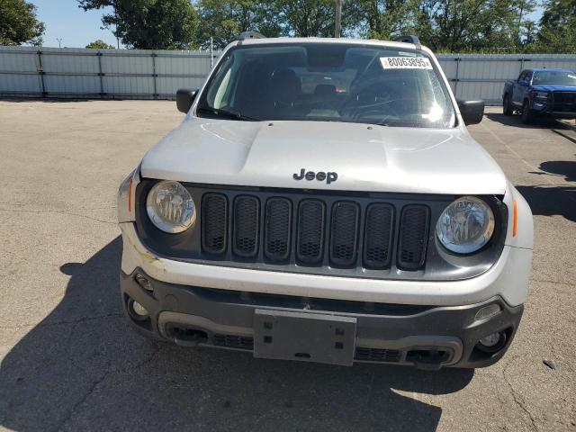 ZACCJBAB6JPJ23865 - 2018 JEEP RENEGADE SPORT SILVER photo 5