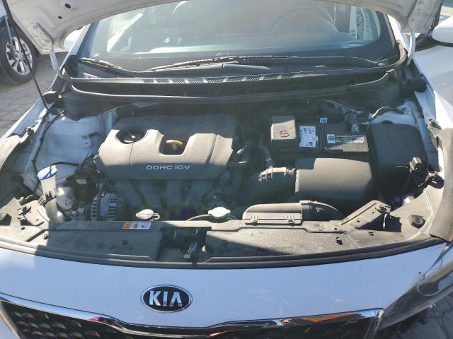 3KPFK4A76HE115535 - 2017 KIA FORTE LX WHITE photo 11