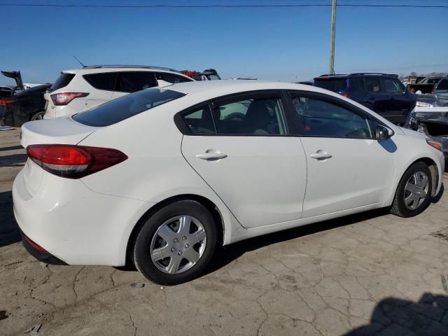 3KPFK4A76HE115535 - 2017 KIA FORTE LX WHITE photo 3