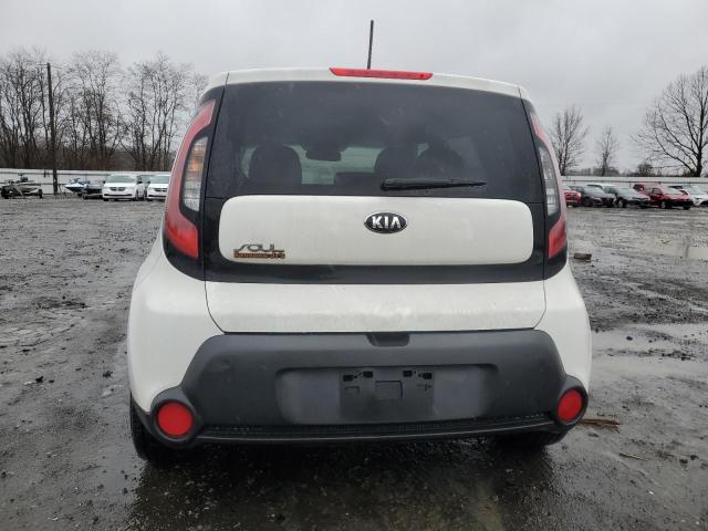 KNDJN2A20G7251359 - 2016 KIA SOUL WHITE photo 6