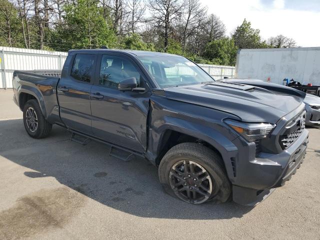 3TMLB5JN9SM137792 - 2025 TOYOTA TACOMA DOUBLE CAB GRAY photo 4