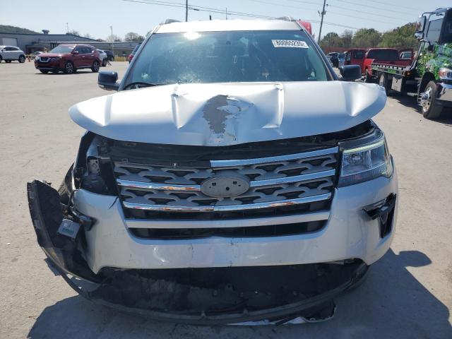 1FM5K7D83JGB26589 - 2018 FORD EXPLORER XLT Silber Foto 5