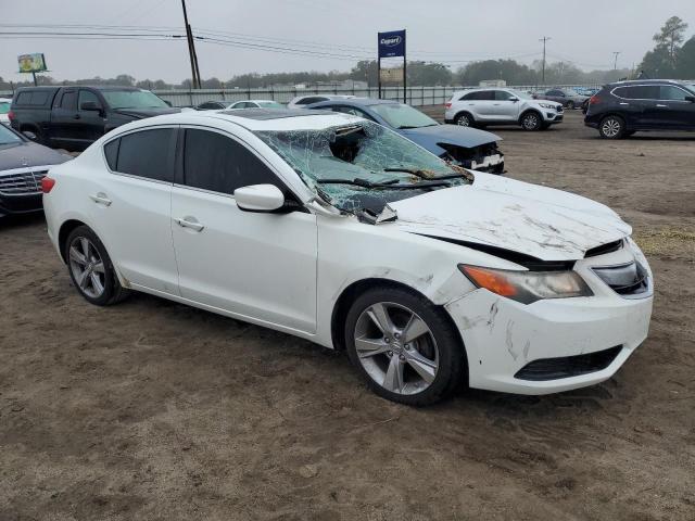 19VDE1F34EE013643 - 2014 ACURA ILX 20 WHITE photo 4