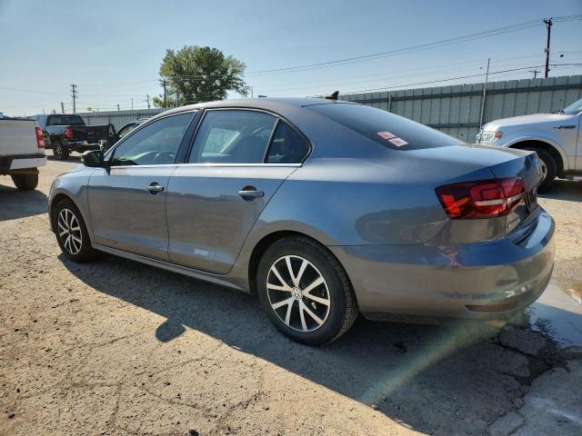 3VWDB7AJ5HM408575 - 2017 VOLKSWAGEN JETTA SE GRAY photo 2