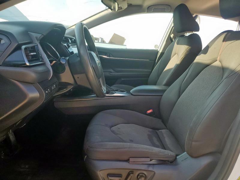 4T1C11AK6LU357188 - 2020 TOYOTA CAMRY LE WHITE photo 7