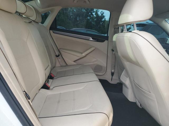1VWAA7A38JC015877 - 2018 VOLKSWAGEN PASSAT S Ақ фото 10