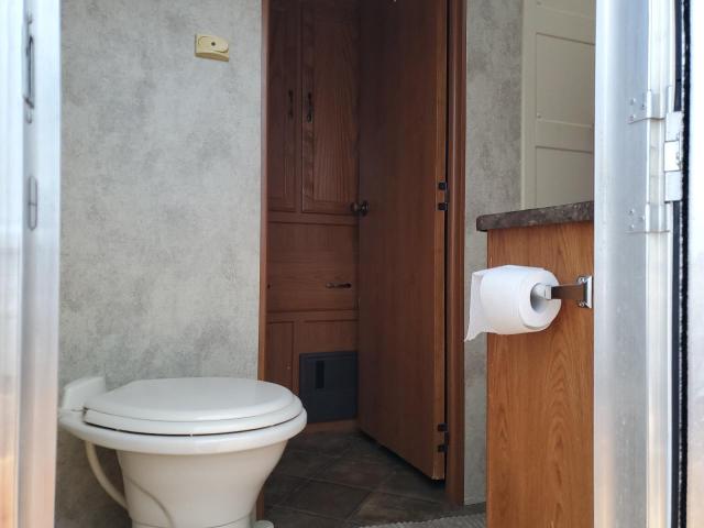 4YDT31126C1530446 - 2012 KEYSTONE SPRINTER WHITE photo 6