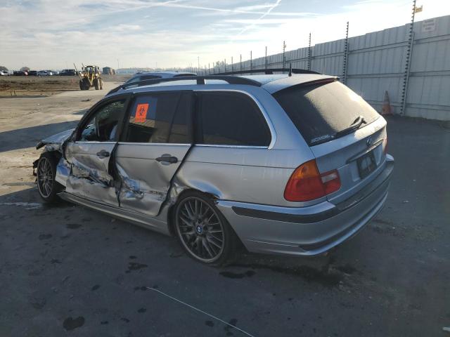 WBAEN33404PC13034 - 2004 BMW 325 IT SILVER photo 2