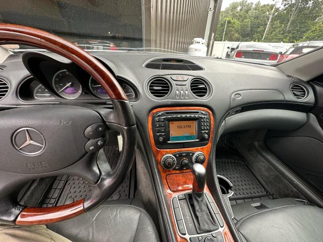 WDBSK75F23F029475 - 2003 MERCEDES-BENZ SL 500R GRAY photo 9