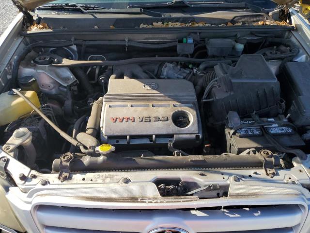 JTEDP21A140023823 - 2004 TOYOTA HIGHLANDER BASE Silber Foto 12