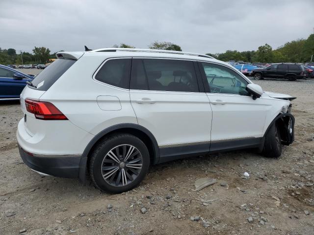 3VV2B7AX1JM084269 - 2018 VOLKSWAGEN TIGUAN SE WHITE photo 3