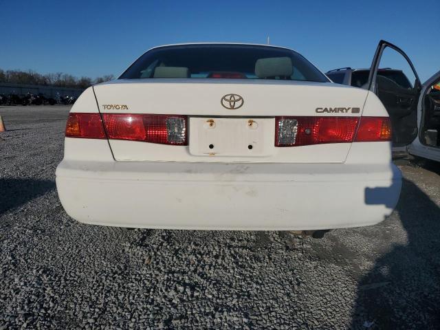 4T1BG22K71U827823 - 2001 TOYOTA CAMRY CE WHITE photo 6