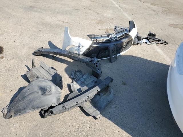 4T1BF1FK6HU286944 - 2017 TOYOTA CAMRY LE WHITE photo 12