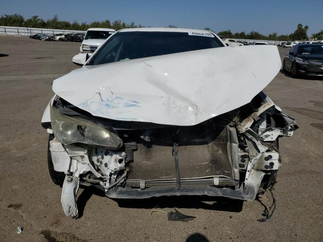 4T1BF1FK6HU286944 - 2017 TOYOTA CAMRY LE WHITE photo 5