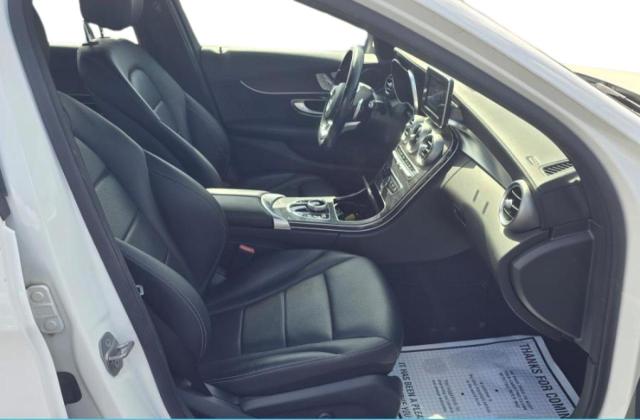 WDDWF4KB0HR257XXX - 2017 MERCEDES-BENZ C 300 4MATIC WHITE photo 5