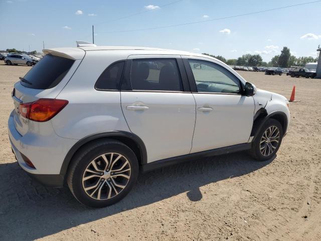 JA4AP3AU1KU028298 - 2019 MITSUBISHI OUTLANDER ES WHITE photo 3