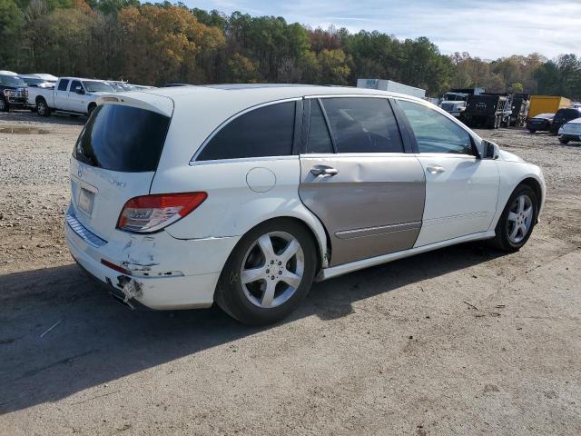 4JGCB6FE1BA113817 - 2011 MERCEDES-BENZ R 350 4MATIC WHITE photo 3