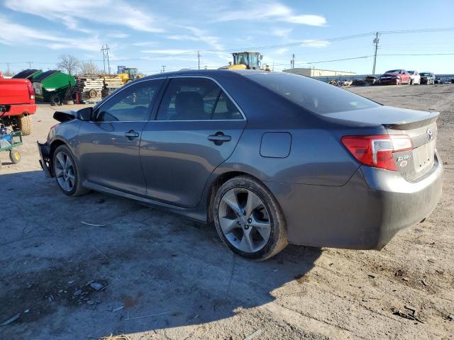 4T1BK1FK4EU537662 - 2014 TOYOTA CAMRY SE GRAY photo 2