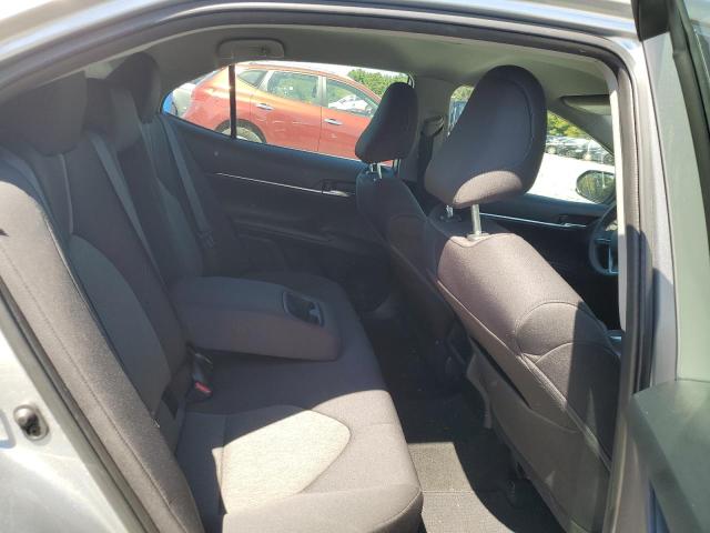 4T1C11AK3NU637945 - 2022 TOYOTA CAMRY LE ნაცრისფერი ფოტო 10